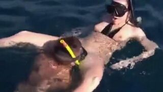 Two aqua-technicians fucked at the bottom of the sea