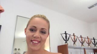 A whore agreed to a blowjob for a new dress, no money