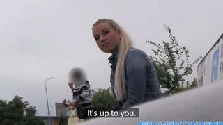 Girl was hitchhiking, car stopped, and she got fucked on the way