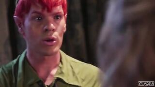 The pretty girl Keira Nicole fucked on the bed by a young man