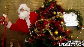 Russian woman honored five Santas for the New Year’s eve