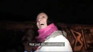 A hot chick has sex right in the toilet