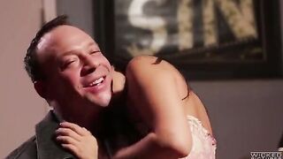 I caught my girlfriend with someone else and I fucked her anyway