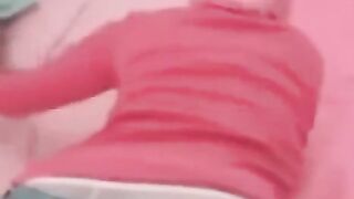 A guy shot his cum on the hairy pussy of his Arabic girlfriend