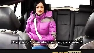 A hot girl slept with her taxi driver because she couldn’t afford a hotel room