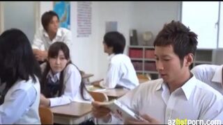 An Asian girl tried to find erotic sex with a guy