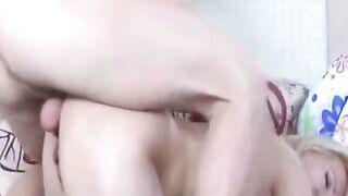 A deep anal sex with a gorgeous mature woman in her home
