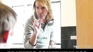 Japanese cutie has sex right in the bathroom
