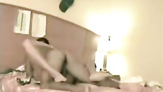 Babe spread her legs for a hot homemade sex