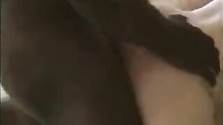 Bathhouse sex, the husband took turns with his wife and friend