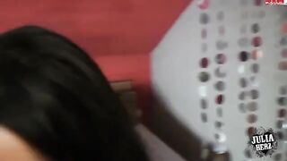 A man fucks her stockings – the slut moans with pleasure