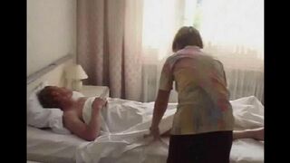 The girl was bored and had sex with her sleeping dad