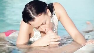 The hot Russian girl is fucking in the swimming pool, making a blowjob