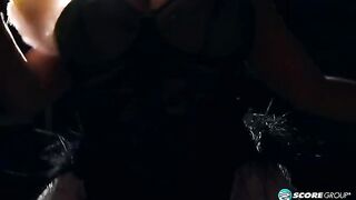 BBW Liza Biggs in hot pantyhose sex