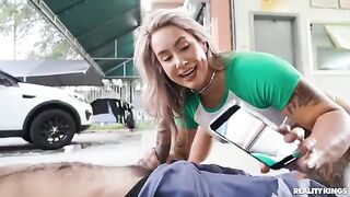 The girl is having sex with the mechanic after squirting