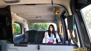 The guy picked up an Italian girl and finished with a cumshot