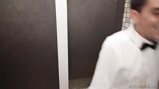 The waiter got a juicy round ass at the party