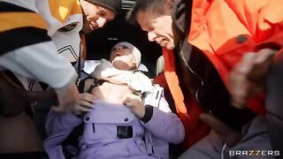 A snow angel got her pussy railed by two guys in the car
