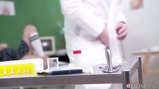 The doctor treated his patient and got a sexy body in return