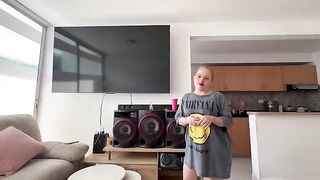 I finished my hot homemade blowjob session with a creamy, milky finish