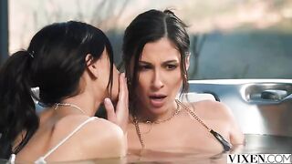 A man fucked two bitches in paradise