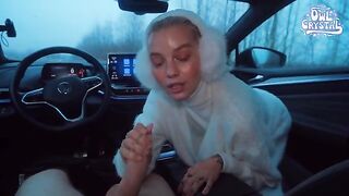 A beautiful college girl gets fucked by a stranger in his car
