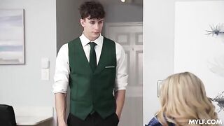 A mom broke up with her boyfriend and now she’s riding alone