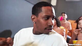 I fucked a girl at the right place and time, a wild encounter