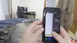 The man distracted the girl and fucked her hard