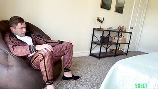 How to make a great blowjob? A guide on sucking cock properly
