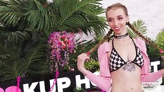 Finish on the count of three! - awesome blowjob action