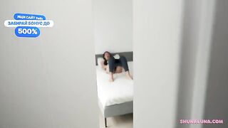 One guy’s dick is enough for an amazing oral sex