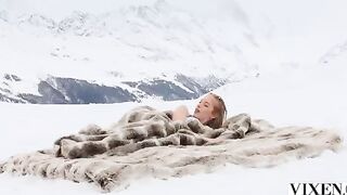 Warming up a dick with your mouth is no problem. A blowjob has no barriers