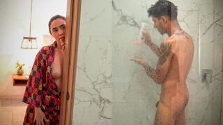 Dream sex in the shower with a curvy stepmom