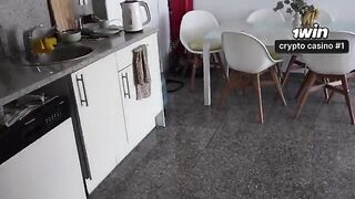 A short walk turned into hot sex with a stranger