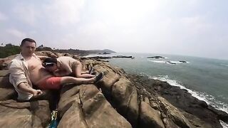 A juicy ass worth living for, enjoyed in a real public encounter