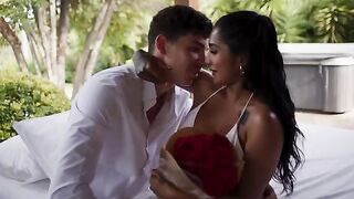 Yasmina Khan gets her asshole gapped hard on Valentine’s Day