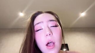 If she continues like this, she won't be able to hold on
