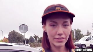 The worker made a mess on the butt of the cute amateur during the interview