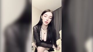 The girl made her boyfriend feel uncomfortable during sex
