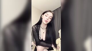 The girl made her boyfriend feel uncomfortable during sex