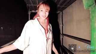 I peed on the girl’s pussy in the construction site, it was funny