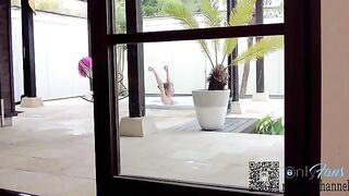 A beautiful woman fucked with me in a luxury resort